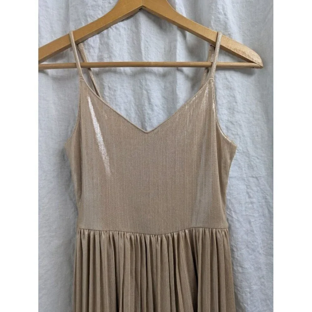 Hollister women's Sz small Pleated Mini Dress Sleeveless Metallic Gold Tan I5 - Picture 2 of 7